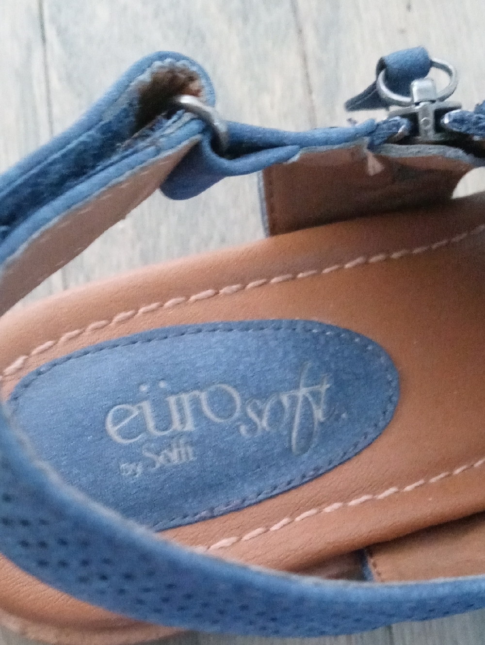 7.5 Euro Soft Sandals - Picture 10 of 12